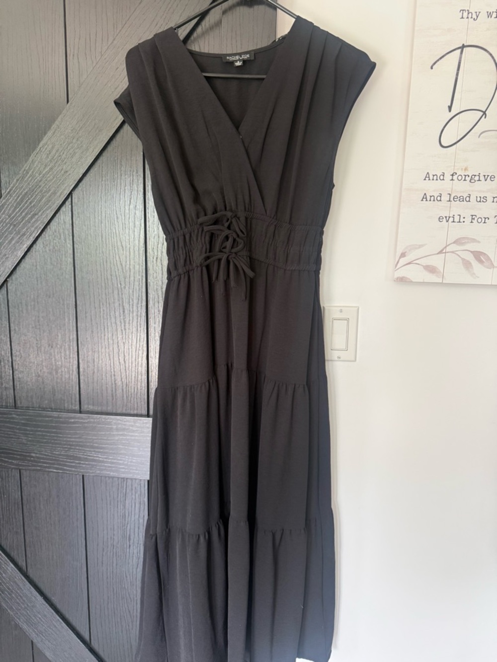 Rachel Zoe Black Sleeveless V-Neck Tiered Midi Dress